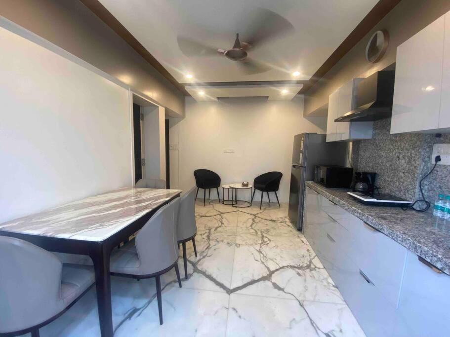 Bandra'S Prime Luxurious 2 Bhk Apartment Mumbai Bagian luar foto