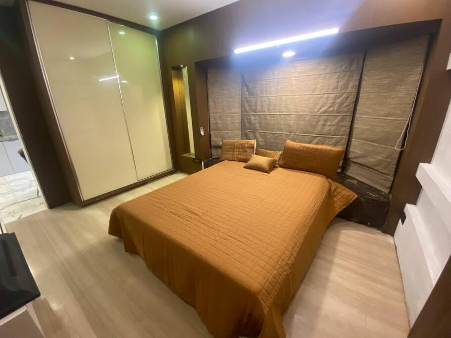 Bandra'S Prime Luxurious 2 Bhk Apartment Mumbai Bagian luar foto
